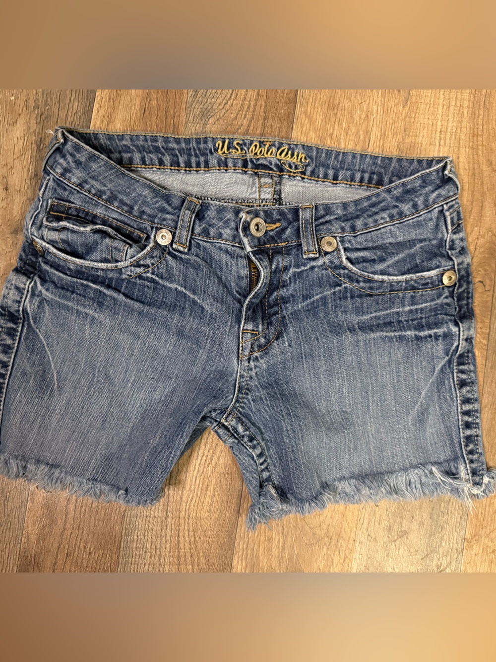 U.S. Polo Assn. Y2K Low Rise Fray Raw Hem Denim Cut Off Shorts - •Size 7/8•